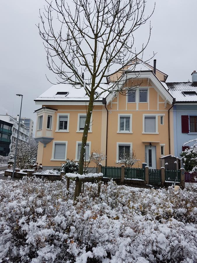Niros Bed & Breakfast Birsfelden Exterior photo